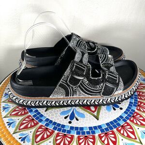 KuaiLu Womens Sz 12 Rhinestone Flip Flop Sandals Silver Black Arch Support